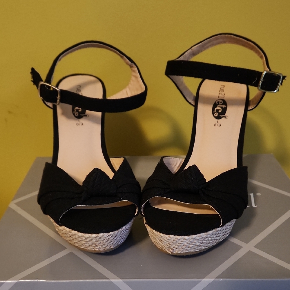 Elegant Black Wedge Sandals
